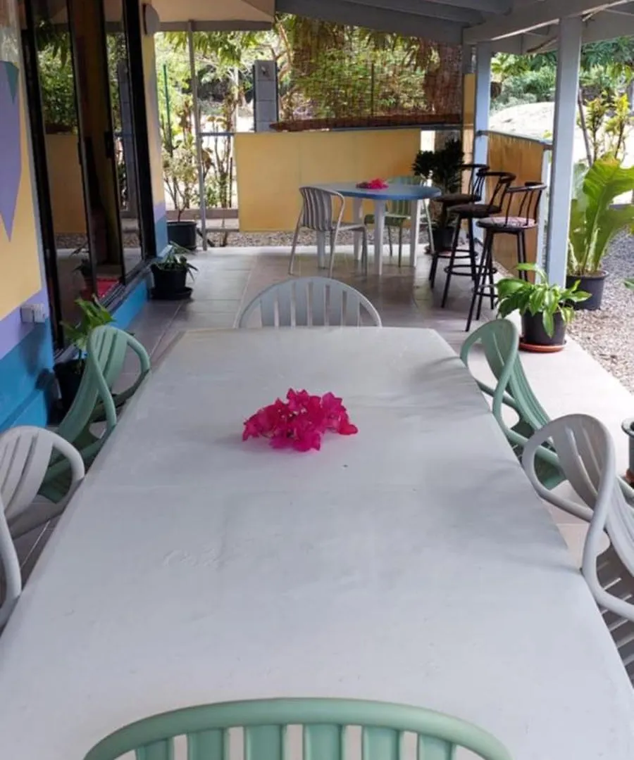 Dom wakacyjny Tiahura Lodge Haapiti Polinezja Francuska